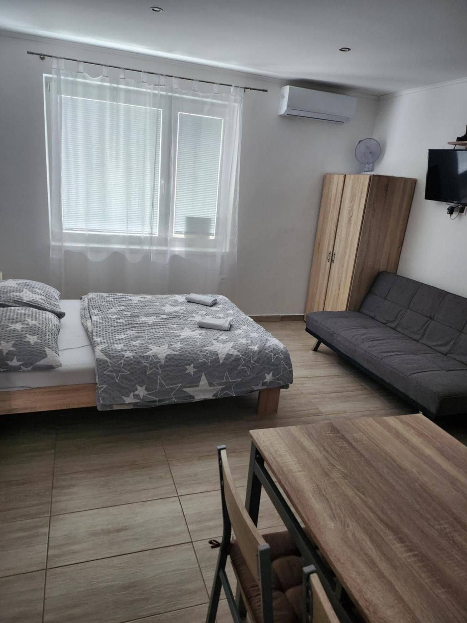 Apartmany Roland Вельки-Медер Экстерьер фото