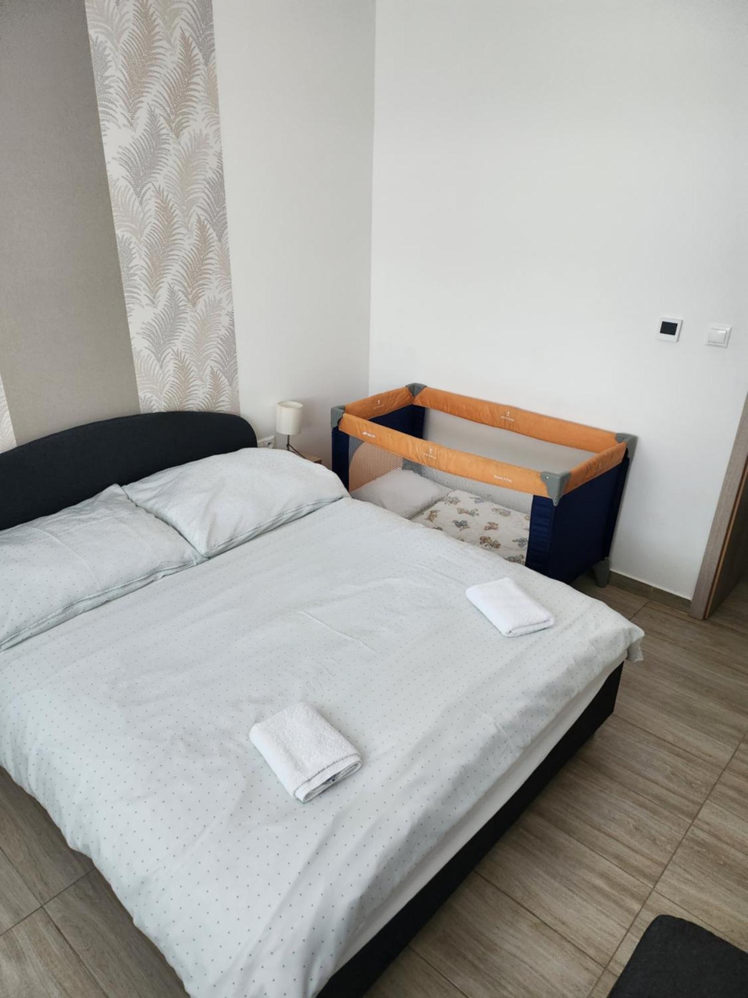 Apartmany Roland Вельки-Медер Экстерьер фото